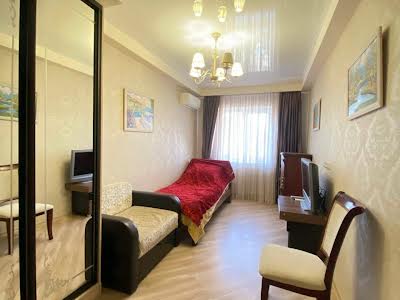 квартира за адресою Генерала Петрова вул., 36