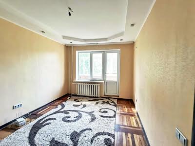 квартира за адресою Ладозька вул., 22