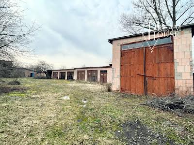 комерційна за адресою Залізнична, 62