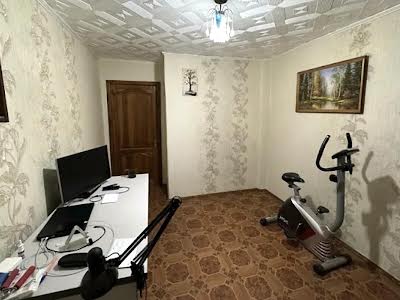 квартира за адресою вулиця В'ячеслава Чорновола, 158/2