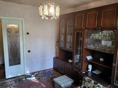 квартира за адресою Михайла Драгоманова вул. (Димитрова), 52