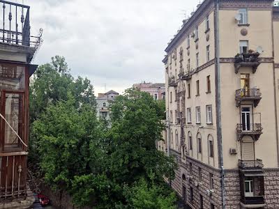 квартира за адресою Хрещатик вул. (Kreschatic), 23