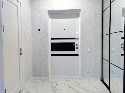 квартира за адресою Сонячна вул., 4