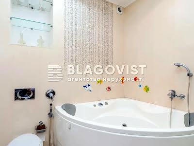 квартира за адресою Старонаводницька вул., 6-Б