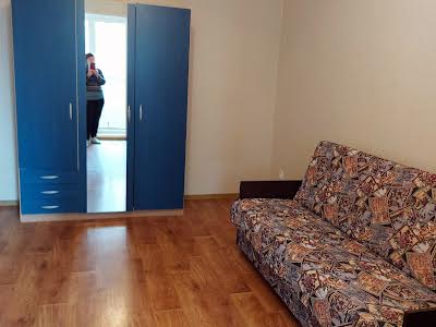 квартира за адресою Сергія Данченка вул., 5