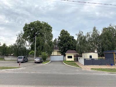 комерційна за адресою Василя Довгича вул., 2