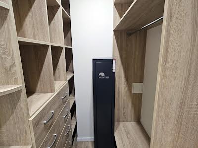 квартира по адресу Драгоманова ул., 2
