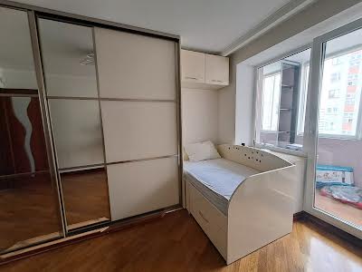 квартира за адресою Корольова, 3