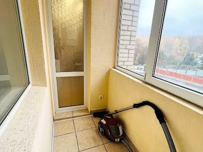 квартира за адресою Вербицького вул., 5