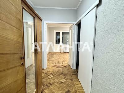 квартира за адресою Ільфа та Петрова вул., 27