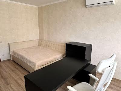 квартира за адресою Єлизавети Чавдар вул., 3