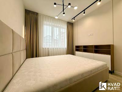 квартира за адресою Височана вул., 18