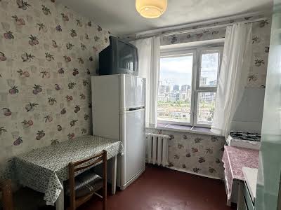 квартира за адресою Нововокзальна вул., 21