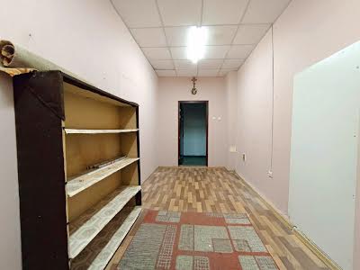 комерційна за адресою Героїв Майдану вул. (Театральна), 10