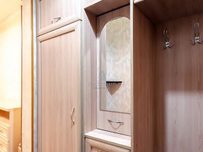 квартира за адресою Оноре де Бальзака вул., 57