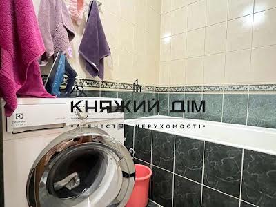 квартира по адресу Драгоманова ул., 14А