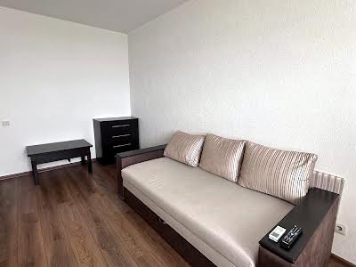 квартира за адресою Миколи Бажана просп., 8б