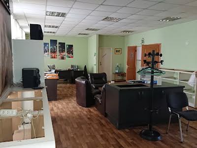комерційна за адресою Громадянська вул., 5