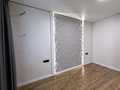 квартира за адресою Молодіжна, 8