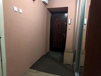 квартира за адресою житловий масив Тополя-1 вул., 11