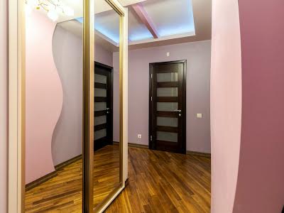 квартира за адресою Павла Тичини вул., 2б