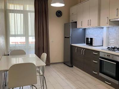 квартира за адресою Героїв Крут вул., 3