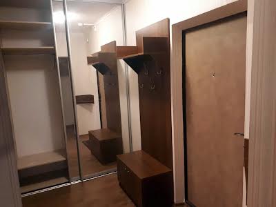квартира за адресою Софії Русової вул., 3