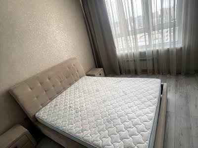 квартира по адресу Драгоманова ул., 10