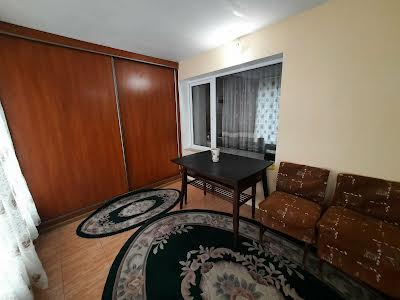 квартира за адресою Кирилівська вул. (Фрунзе), 126/2
