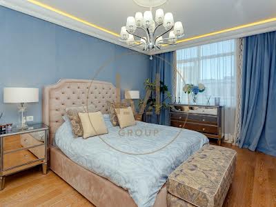 квартира по адресу Юнатская ул., 21