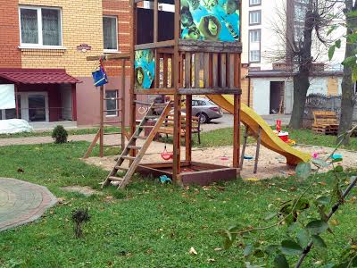 коммерческая по адресу Кропивницького, 7