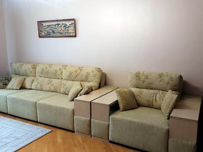 квартира за адресою Драгоманова вул., 1е