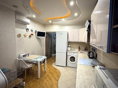 квартира за адресою Наумова, 66
