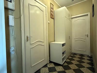 квартира за адресою Озерна вул., 14