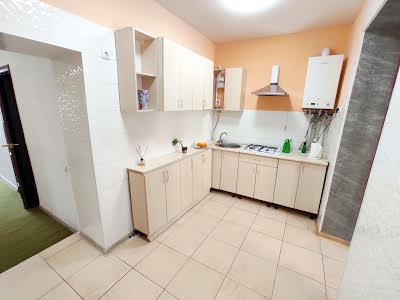 квартира за адресою Михайлівська вул., 17