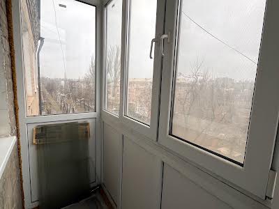 квартира за адресою Хамзата Ґелаєва вул. (Хабаровська), 1