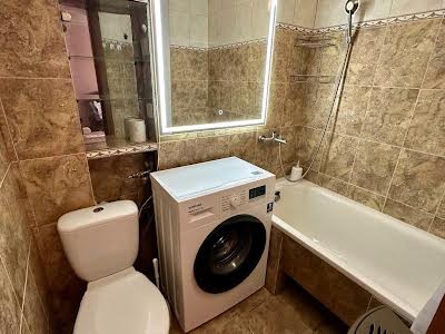 квартира за адресою Білоруська вул., 15-А