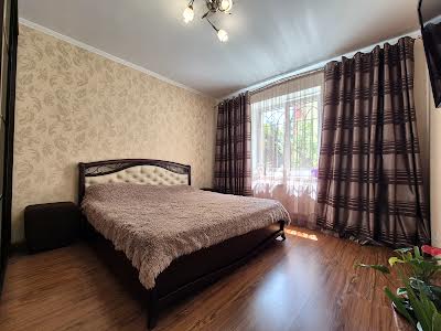квартира за адресою Анатолія Бортняка вул., 2