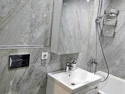 квартира за адресою Незалежності вул. (Титова), 22