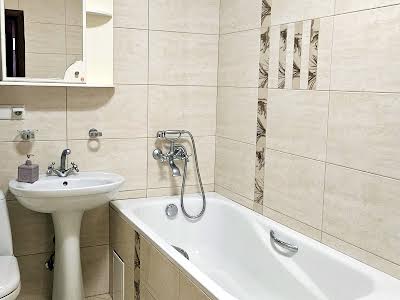 квартира за адресою Зодчих вул., 16