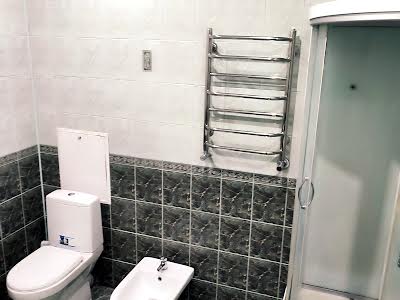 квартира за адресою Юна, 1