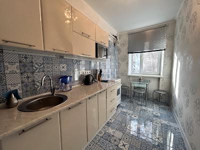 квартира за адресою Пастера вул., 21