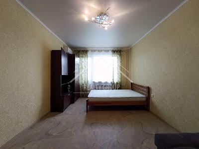 квартира за адресою Олексія Різниченка вул. (Співдружності), 98