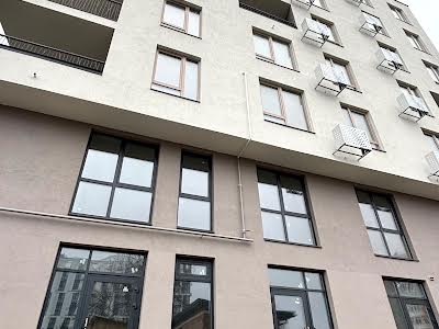 комерційна за адресою Зелена вул., 267