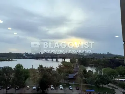 квартира за адресою Дніпровська набережна вул., 3