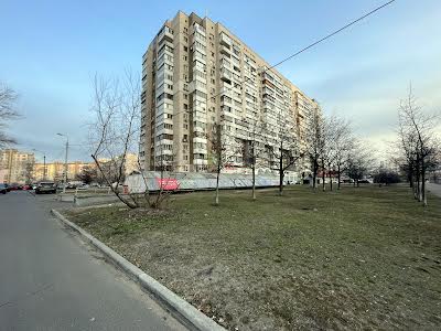 комерційна за адресою Петра Григоренка просп., 33/44