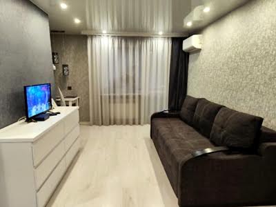 квартира за адресою Робоча вул., 79