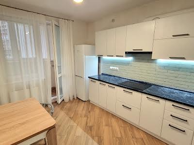 квартира по адресу Академика Глушкова просп., 9-Д