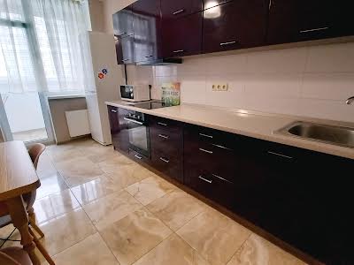 квартира за адресою Драгоманова вул., 2