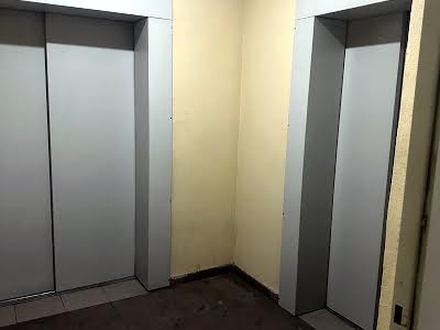 квартира по адресу Драгоманова ул., 6/1